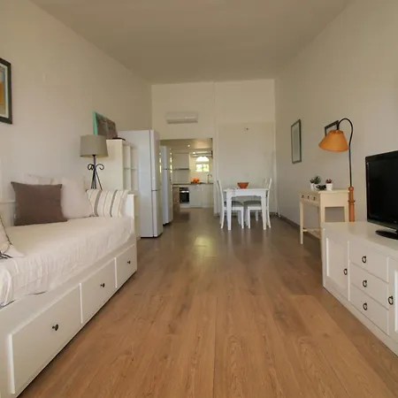 Apartamento Con Las Mejores Vistas Al Mar Y Jardines Privados, Perfecto Para 4 Personas Lägenhet *