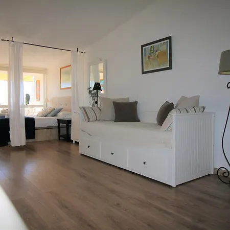 Apartamento Con Las Mejores Vistas Al Mar Y Jardines Privados, Perfecto Para 4 Personas * Estepona