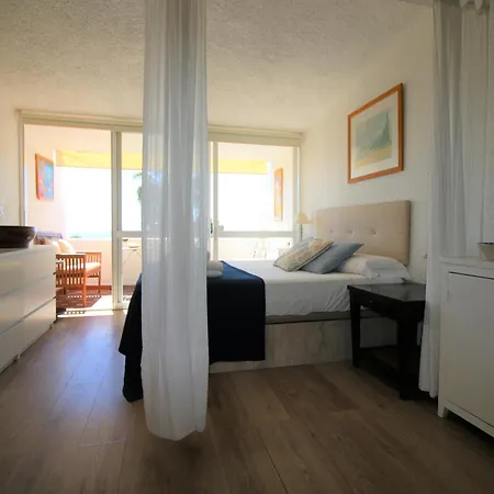 Apartamento Con Las Mejores Vistas Al Mar Y Jardines Privados, Perfecto Para 4 Personas *